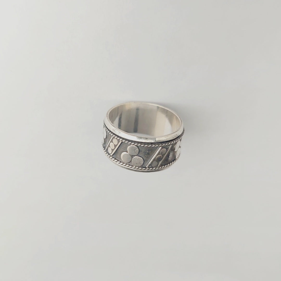 Ring Spinning Arma Triangle 24