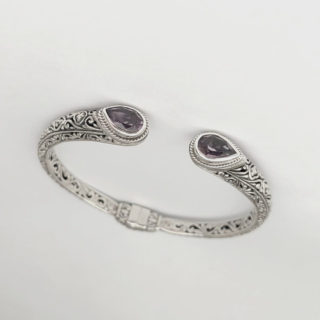 Cuff Decor Twin Stone