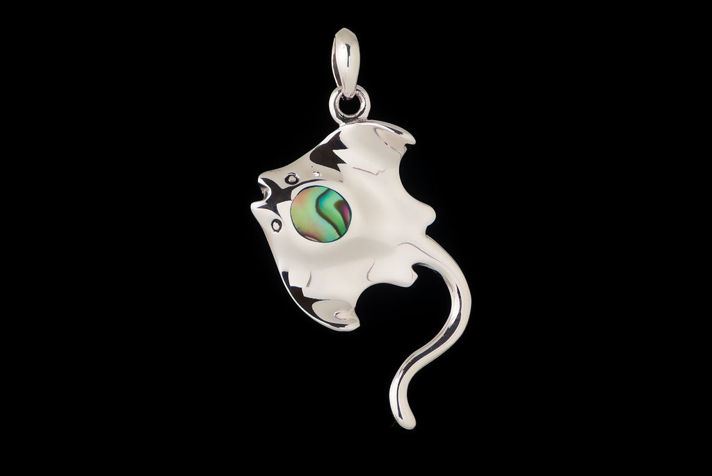 Pendant Manta Plain Abalony 3 x 2.5cm