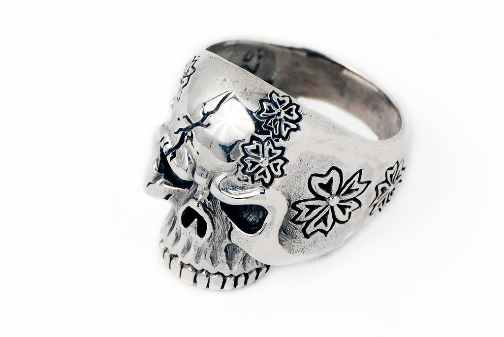 Ring Skull Star 2.5cm