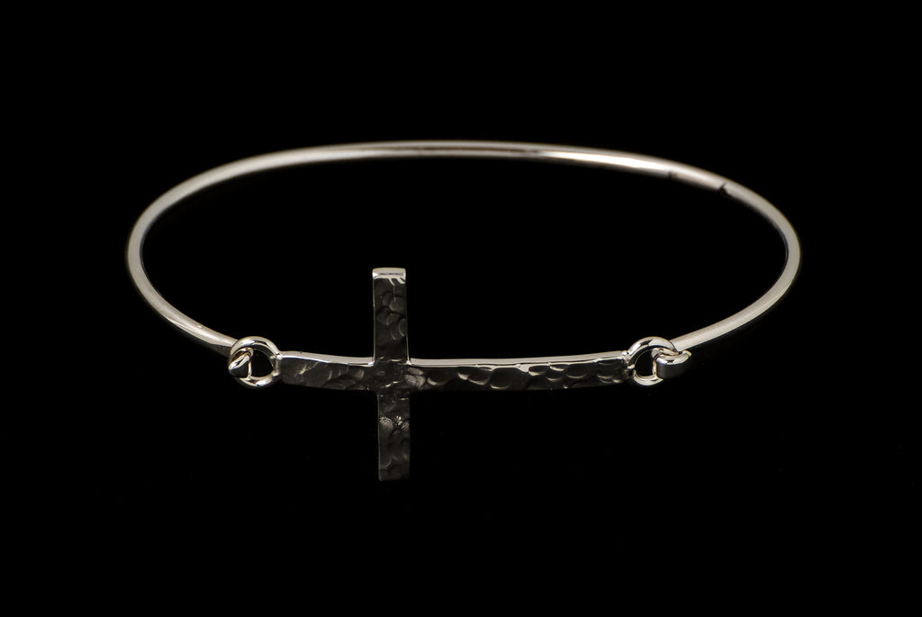 Bracelet Cross Hammer  3.5 x 2,3cm x 2mm
