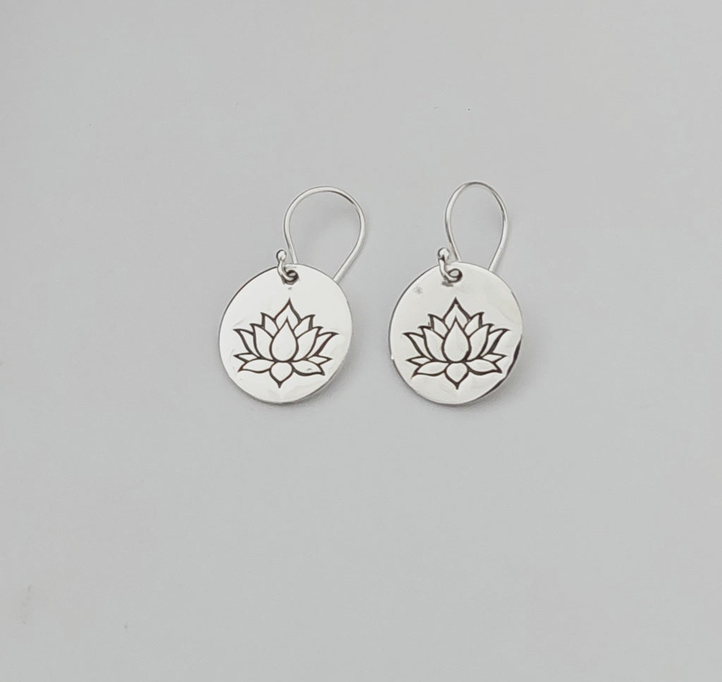Earring Lotus Wisdom Plain 1,5cm