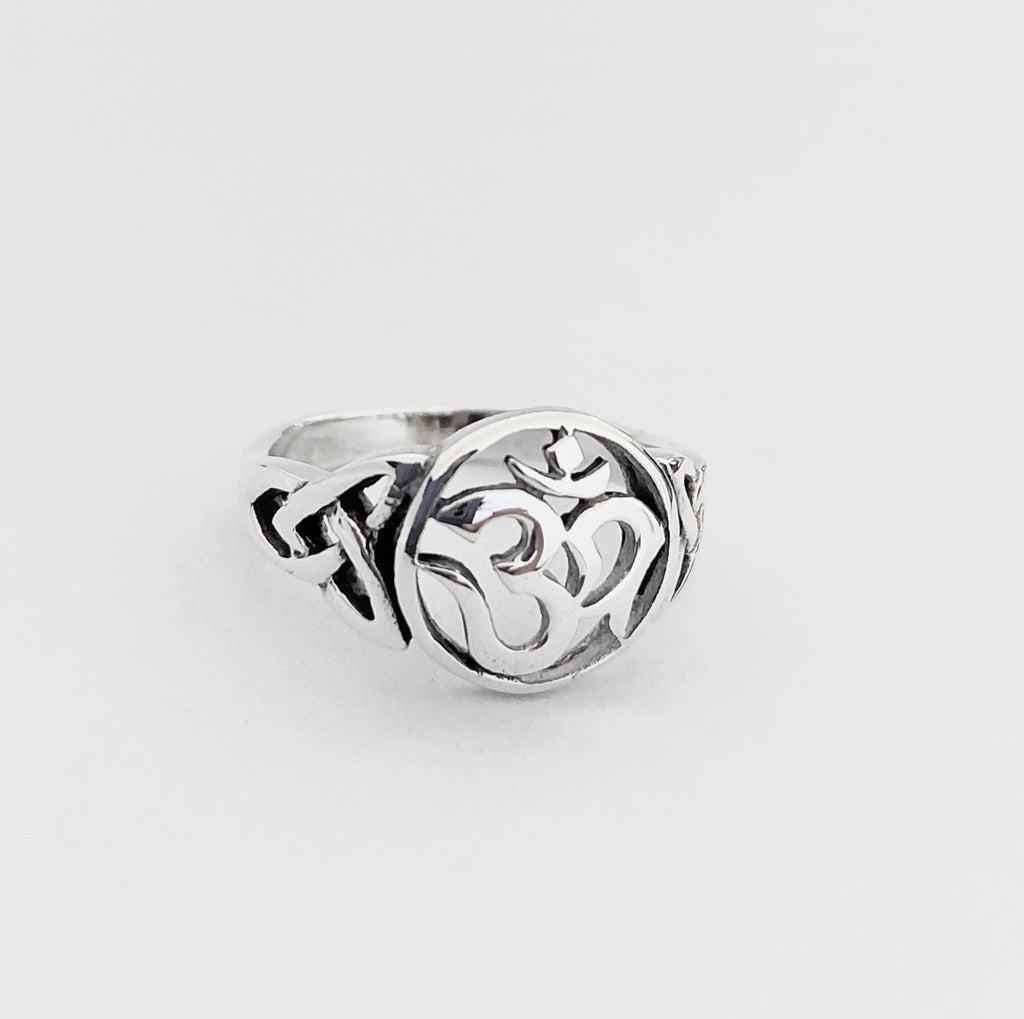 Ring Om India Small 1.2cm