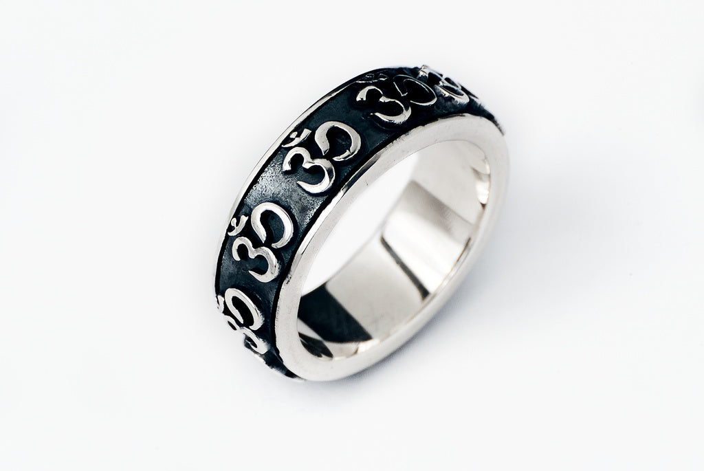 Ring Man Spinning Om India - Bambu Silver Jewellry